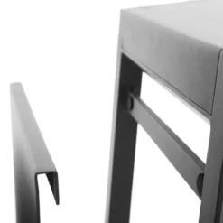 Aluminiowy stolik z gazetnikiem ALLURE