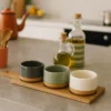 Ceramiczne miseczki na przekąski VOYO, 3 sztuki na podłużnej tacy