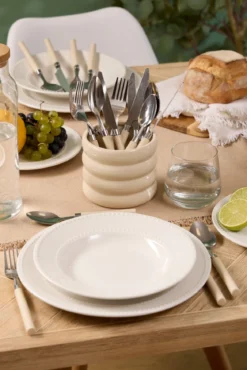 18-częściowy serwis obiadowy PEARL, porcelana