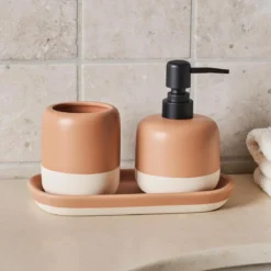 Dozownik do mydła i kubek na szczoteczki na ceramicznej podstawce THE PASTELS