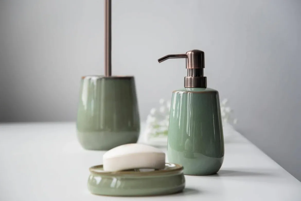 Dozownik do mydła w płynie SIRMIONE, ceramiczny, 430 ml, WENKO