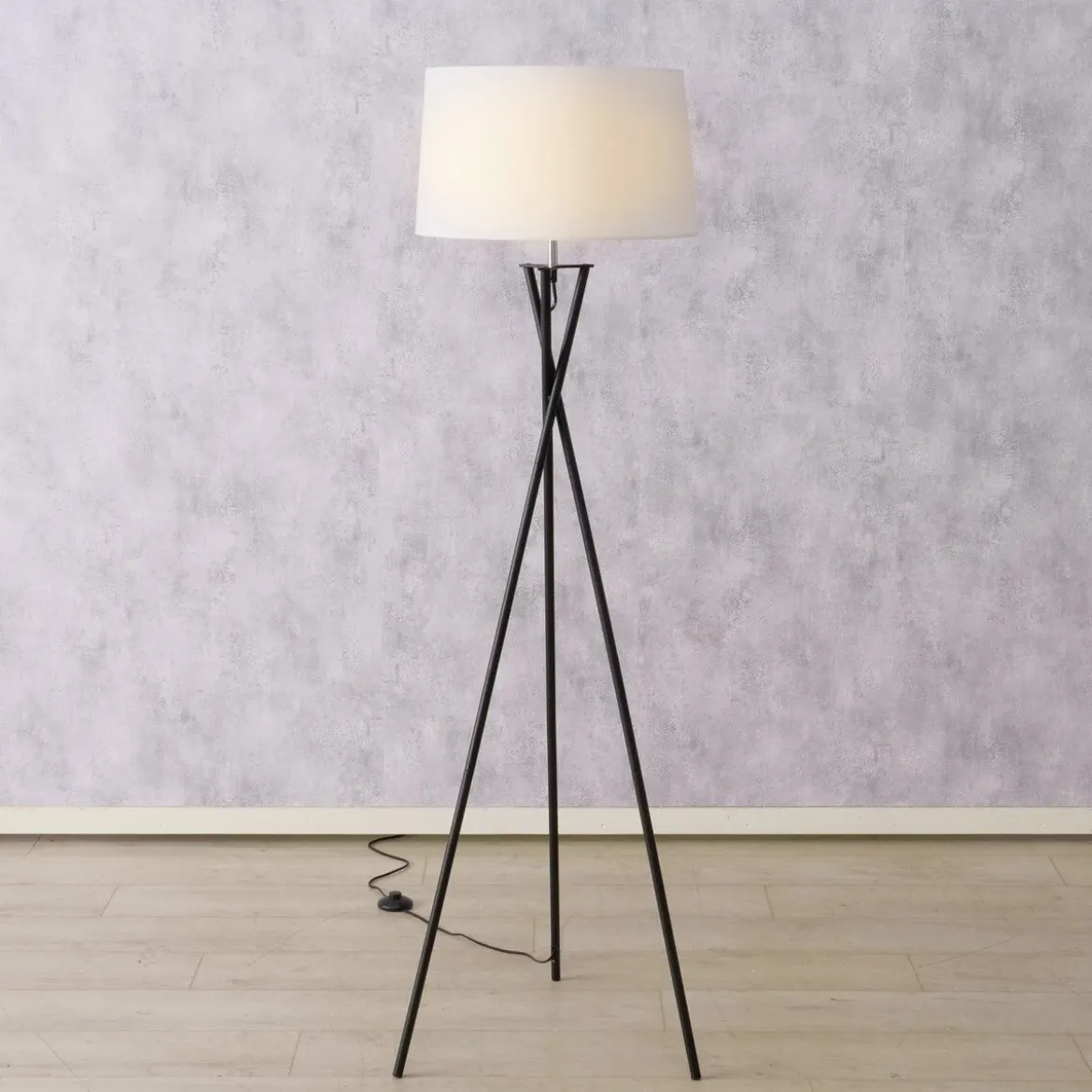 Lampa podłogowa na trójnogu NOVO, 158 cm