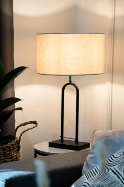 Lampa stołowa Medley, metalowy stelaż, 65 cm