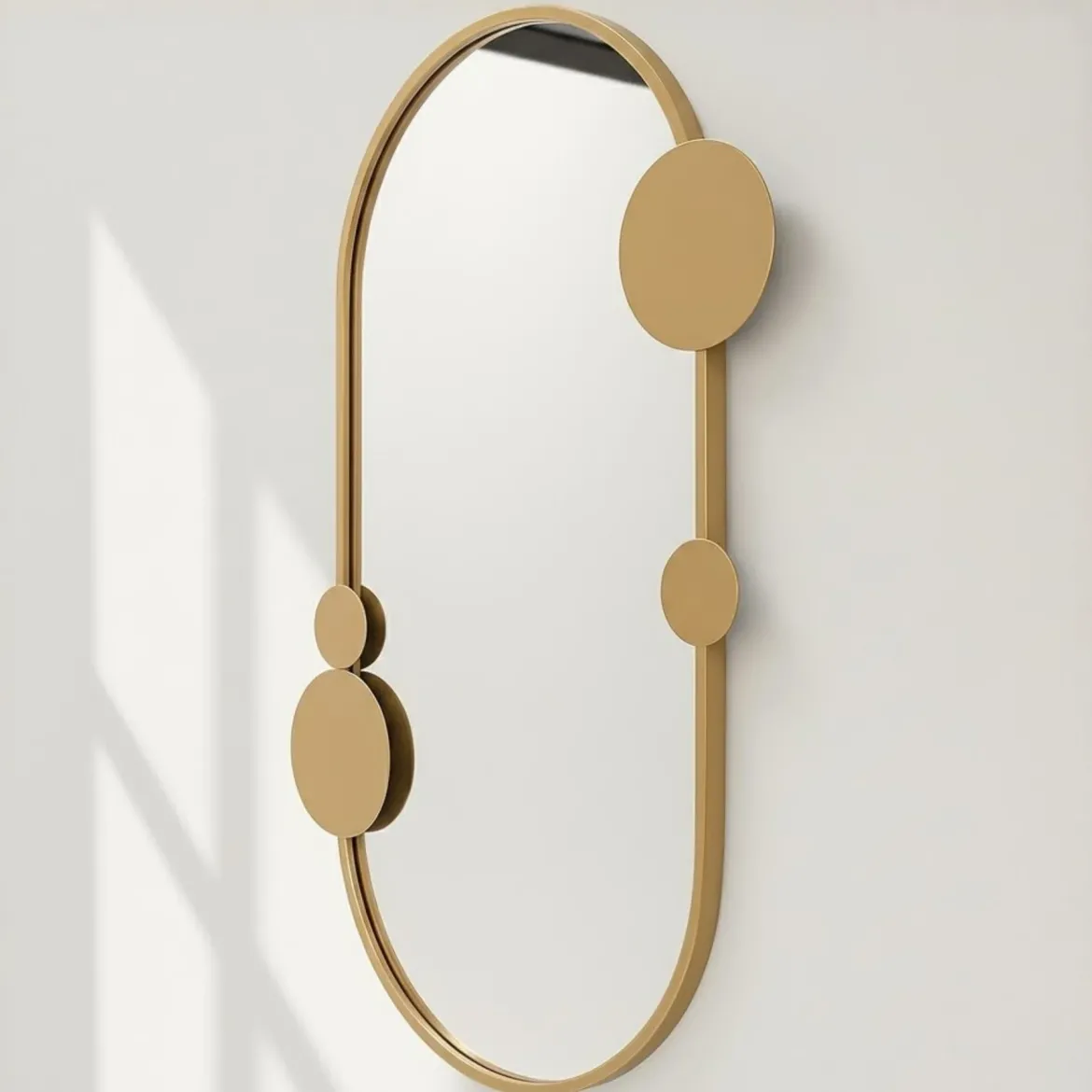 Lustro ścienne SAANA z geometrycznymi zdobieniami, 50 x 76 cm
