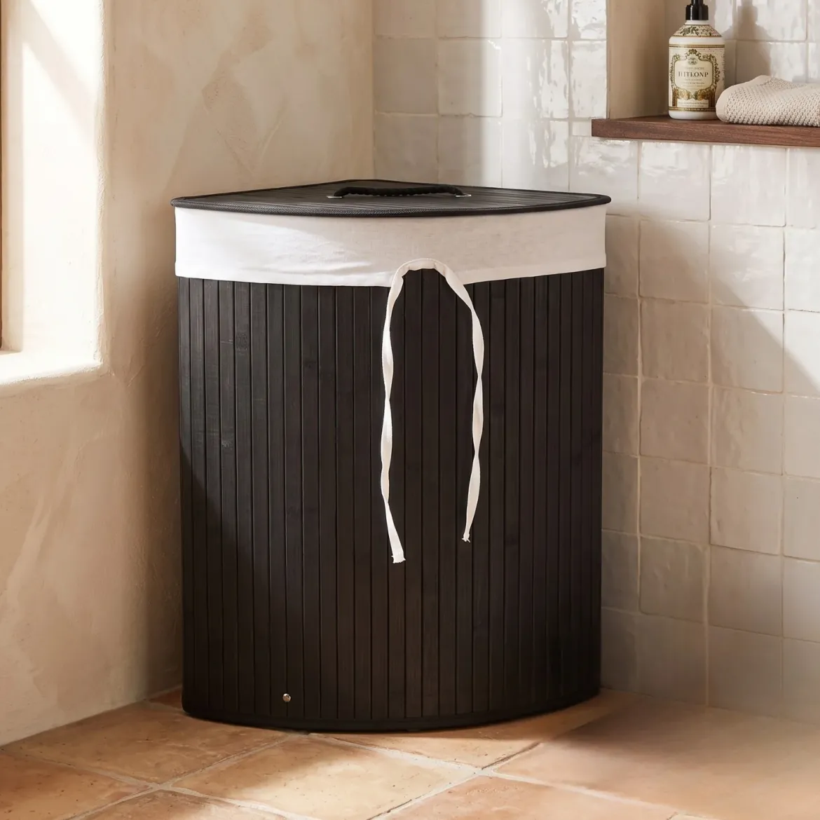 Narożny kosz na pranie ARCO, bambus, 60 l