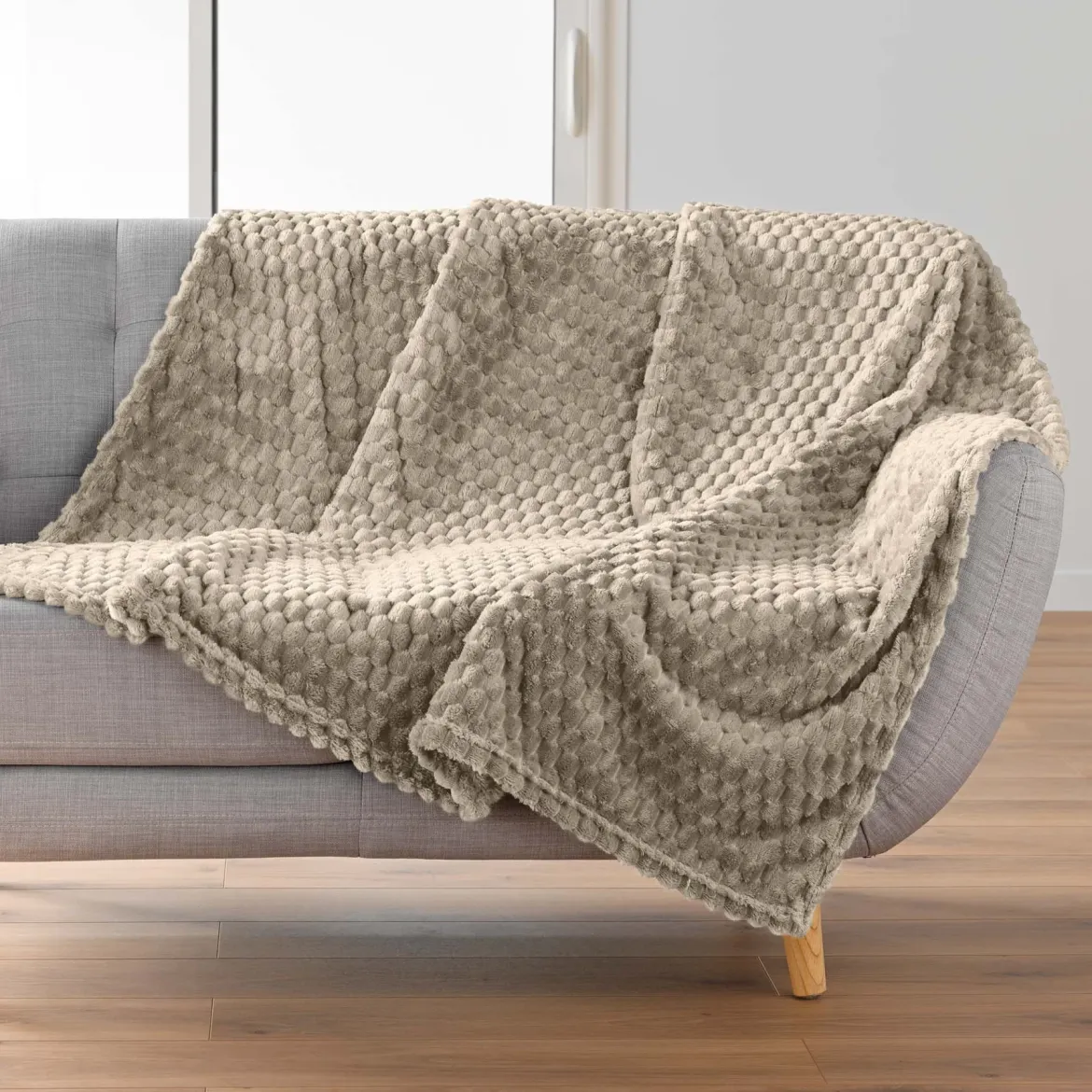 Narzuta flanelowa 125 x 150 cm FROSTY