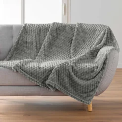 Narzuta flanelowa 125 x 150 cm FROSTY