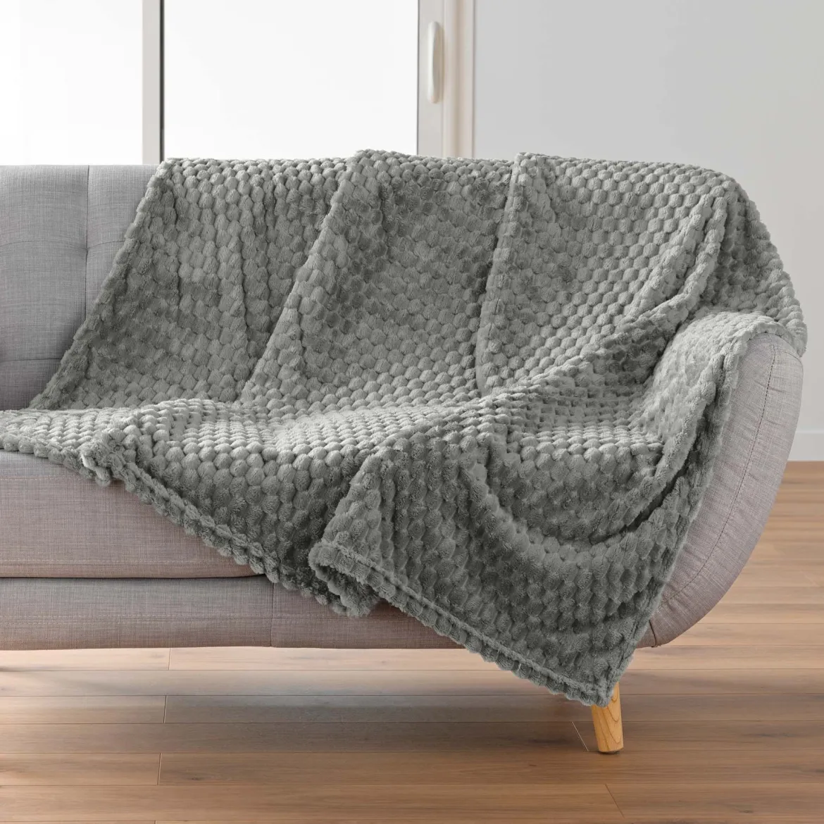 Narzuta flanelowa 125 x 150 cm FROSTY