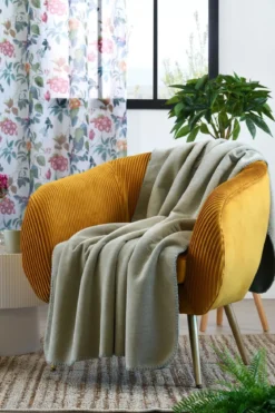 Narzuta na łóżko 130 x 150 cm