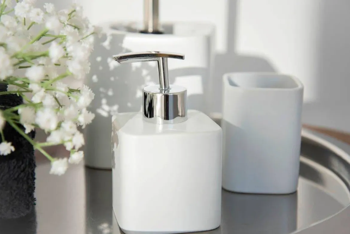 Pojemnik na szczoteczki do zębów i pastę HEXA, ceramiczny, WENKO