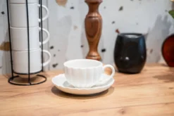 Porcelanowa filiżanka ze spodkiem ROMY, Ø 6 cm