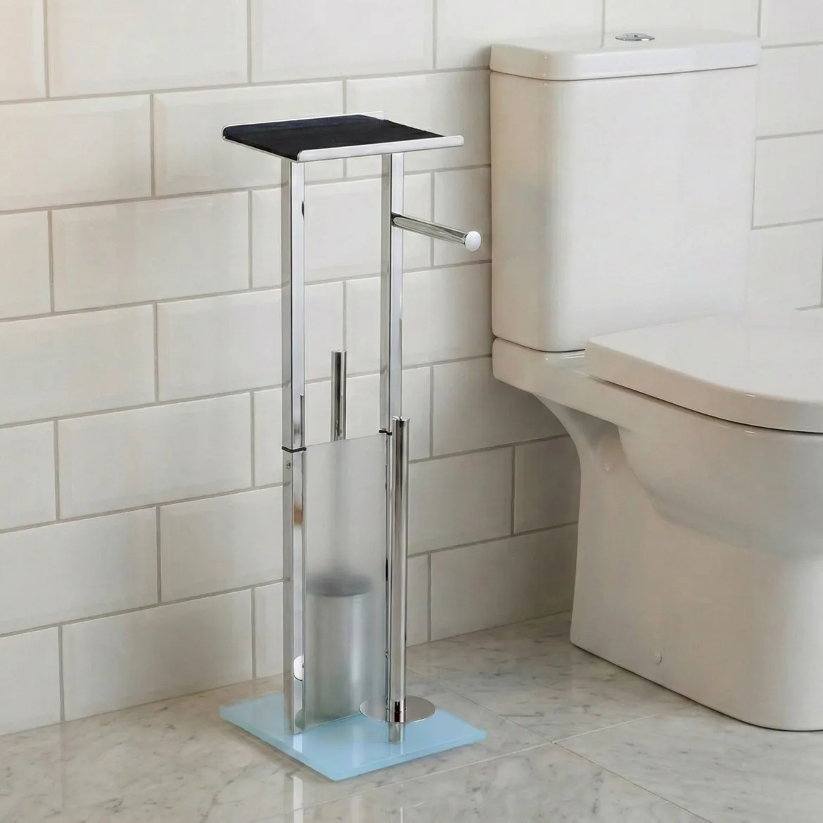 Stojak na papier toaletowy i szczotkę do WC z półką na telefon HYLLA, 65 cm