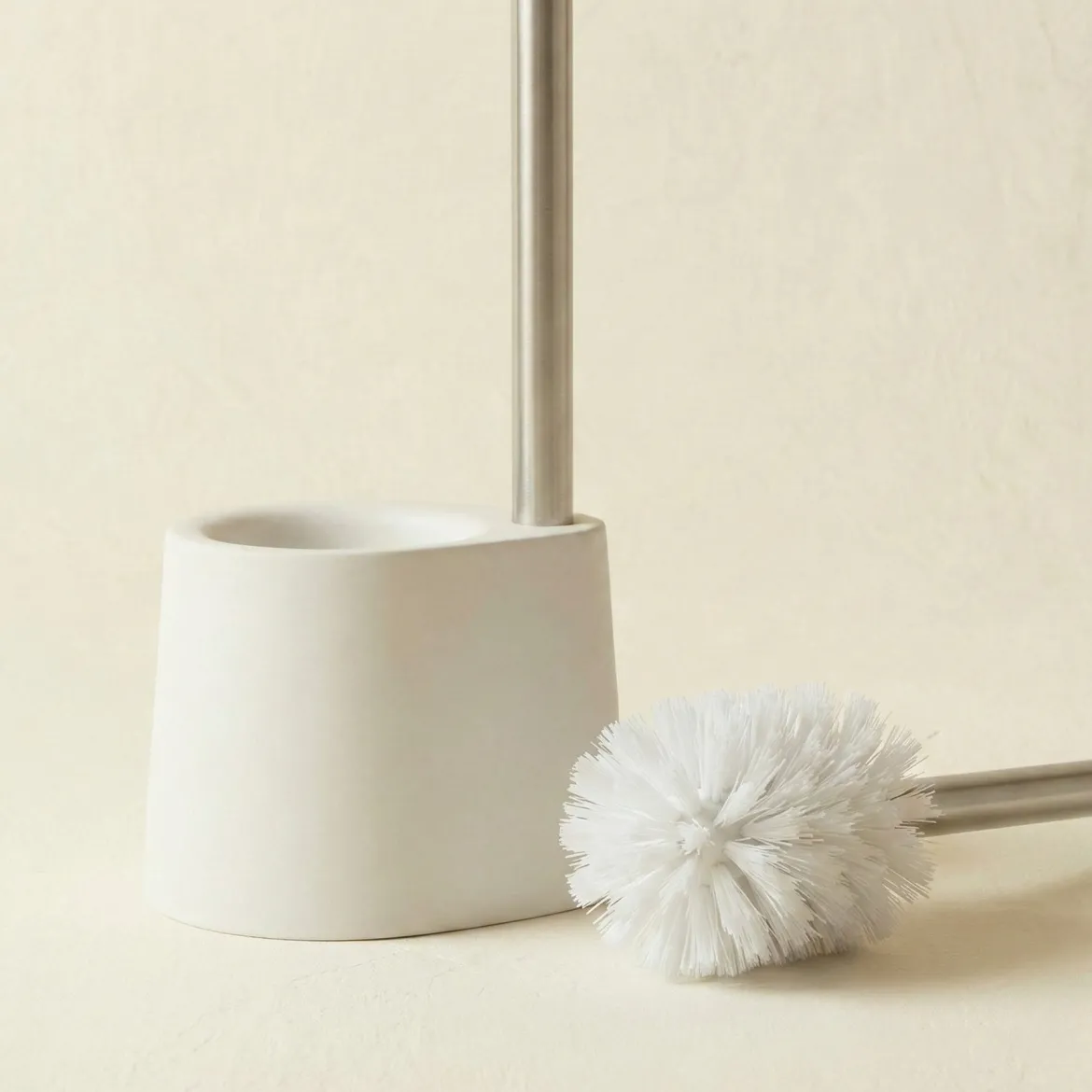 Stojak na papier toaletowy i szczotkę do WC STILK, 63 cm