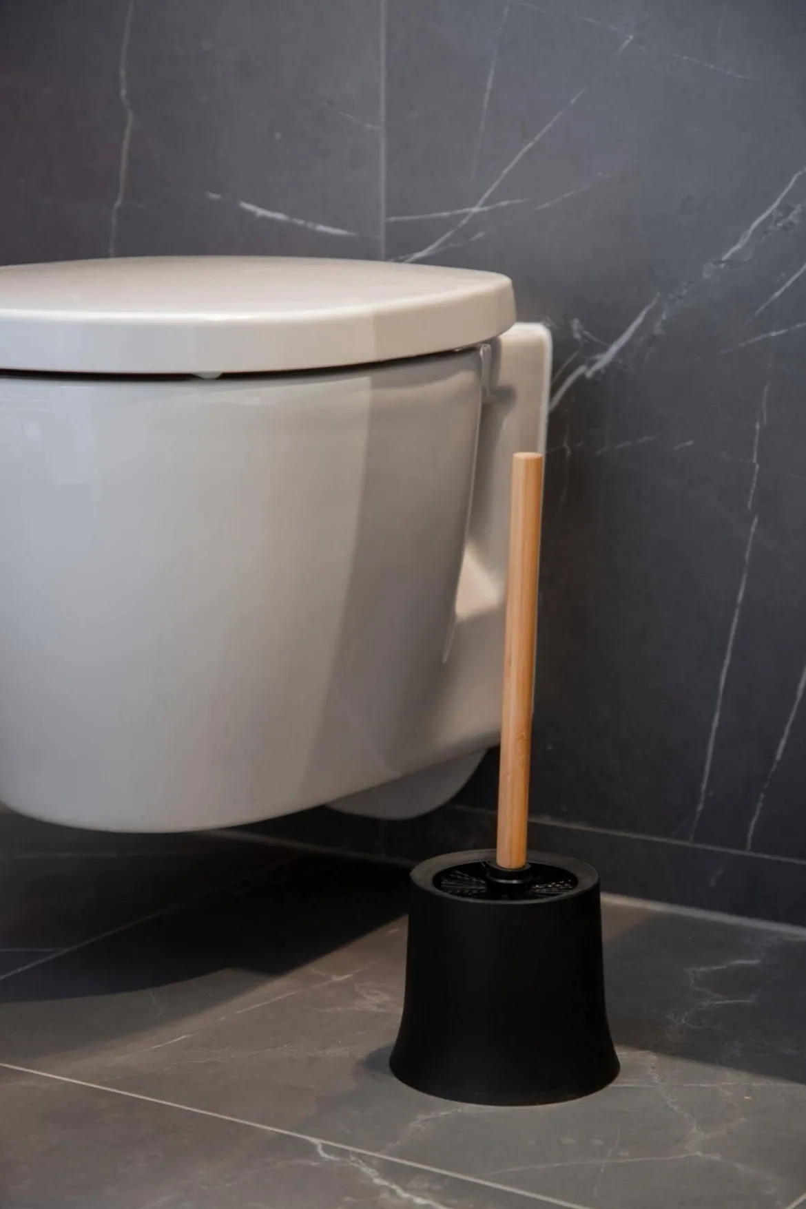 Szczotka do wc BAMBUSA, z bambusowym uchwytem, WENKO
