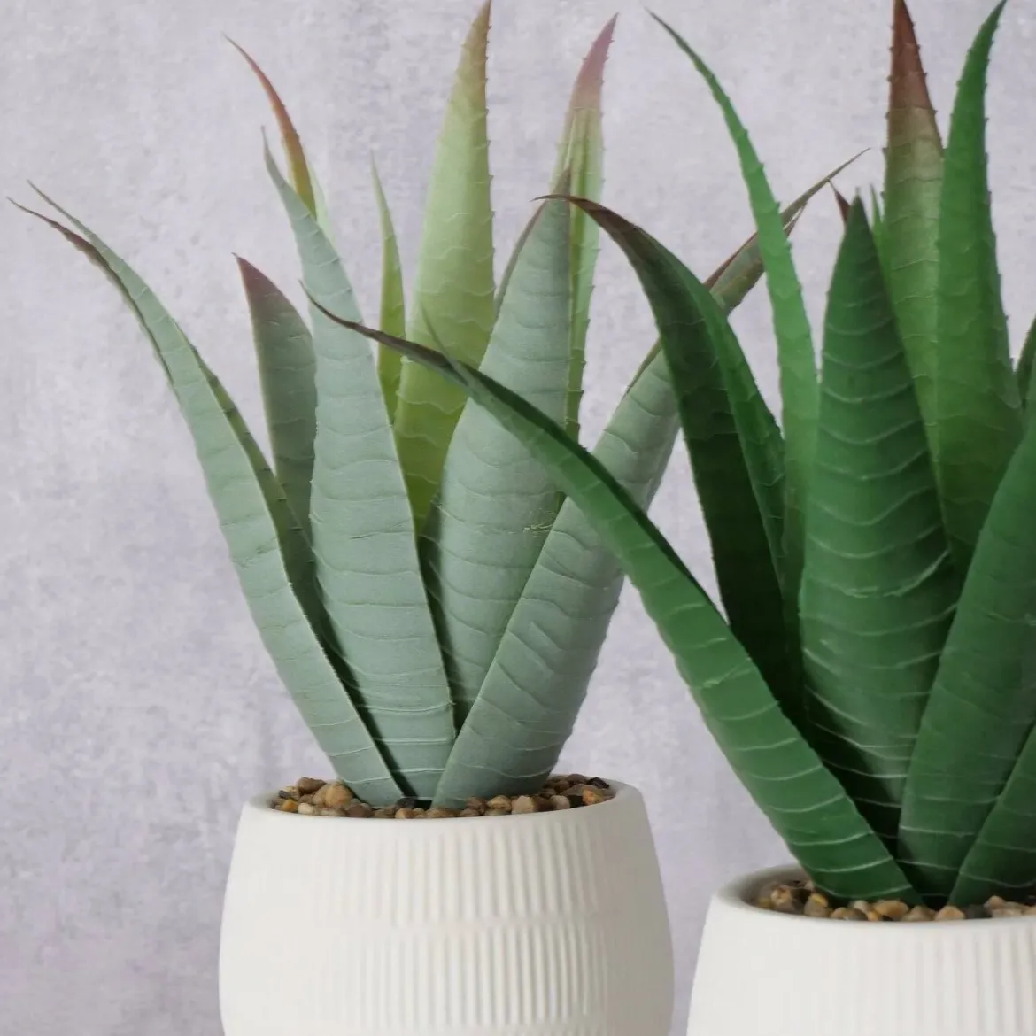 Sztuczna roślina aloes w donicze MONDRAGO, 29 cm