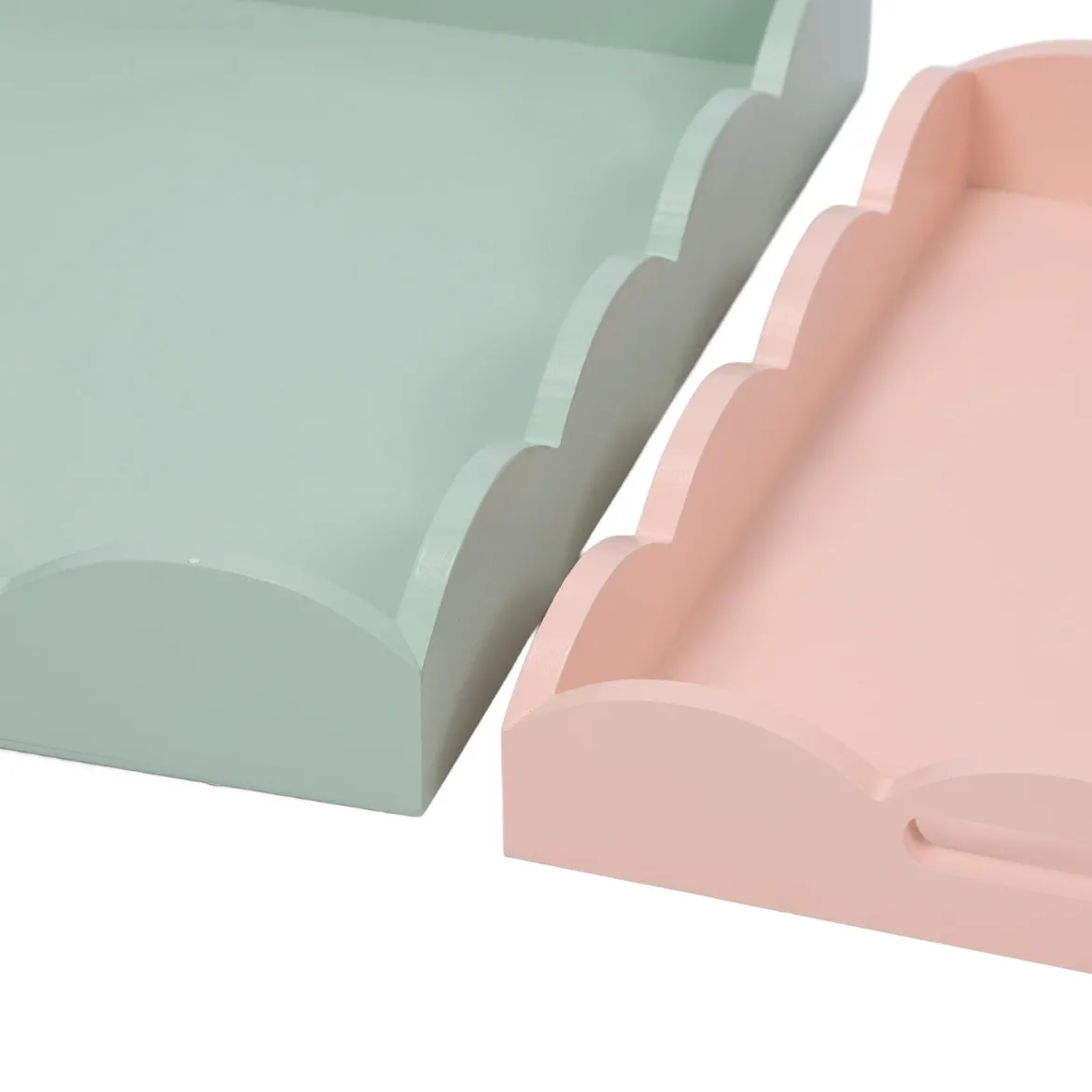 Zestaw 2 drewnianych pastelowych tacek, matowe wykończenie