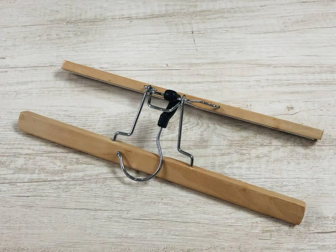 Zestaw wieszaków na spodnie - 6 sztuk w komplecie, WENKO